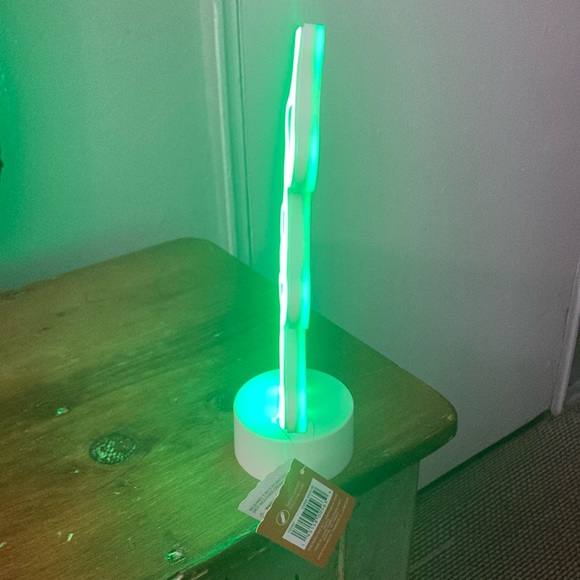 NWT 11” Battery Operated LED Light Up Neon Green Christmas Tree Decoration Light - Picture 10 of 14